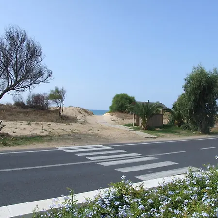 Isula Beach