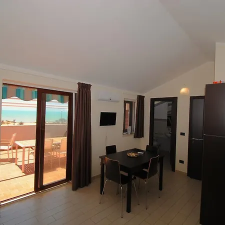 Apartment Isula Beach Santa Maria Del Focallo