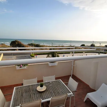 Isula Beach Apartment